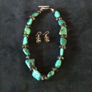 Turquoise chunky necklace & earrings.